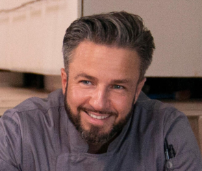 Celebrity Chef Anthony Bar Redefines Culinary Excellence at 'Vanderpump Villa